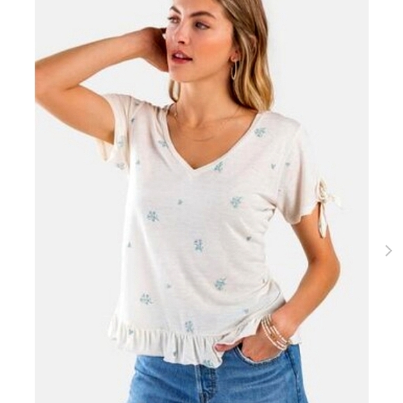 Coco + Jaimeson Tops - Emorey embroidered floral tee